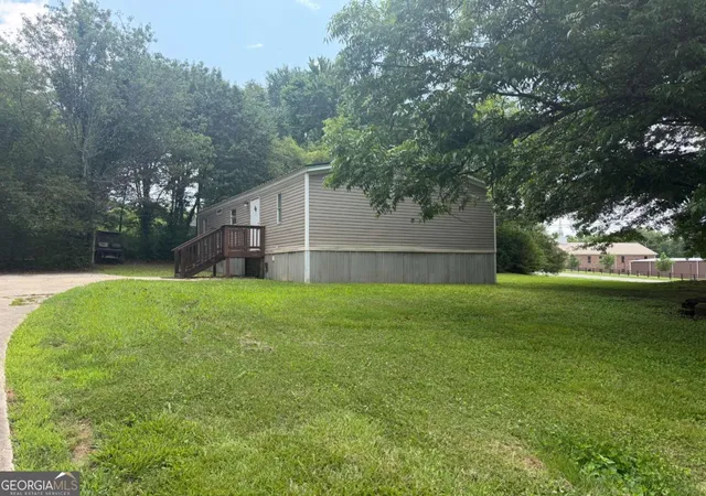 Photo 3 of Sale Pending at 4128 Price Rd, Gainesville, GA 30506 | MLS# 10783794 | Listing updated on 2026-09-02