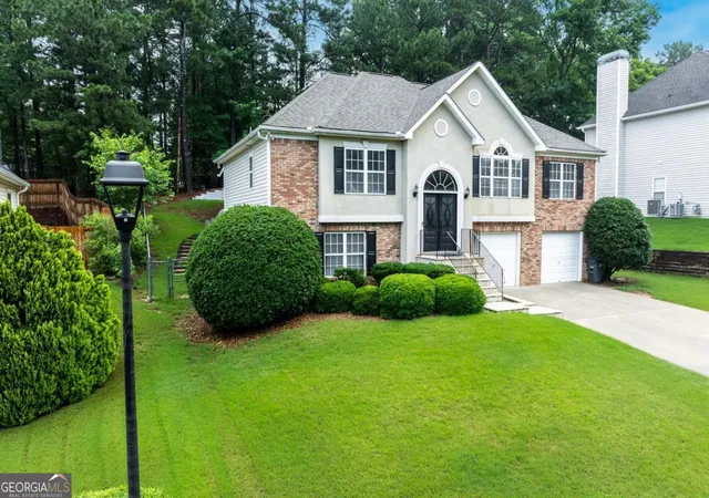 3rd image of 1041 Se Soaring Dr, Marietta, GA 30062 | MLS# 10784137