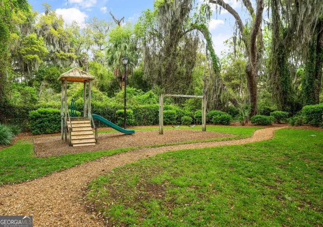 2nd image of 1704 Frederica Rd, St. Simons, GA 31522