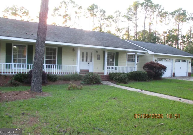 Single family home for sale at 2500 Pin Oak St, Jesup, GA 31546 | MLS# 10803031