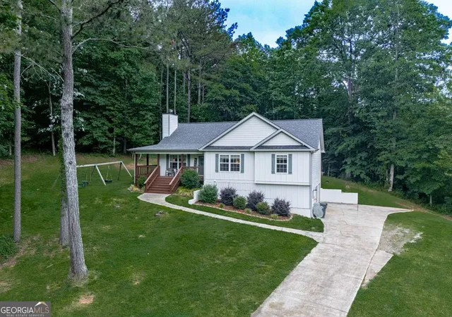 Photo 1 of Single family home for sale at 351 Danburg Ct, Jasper, GA 30143 | MLS# 10868672 | Listing updated on 2026-10-28