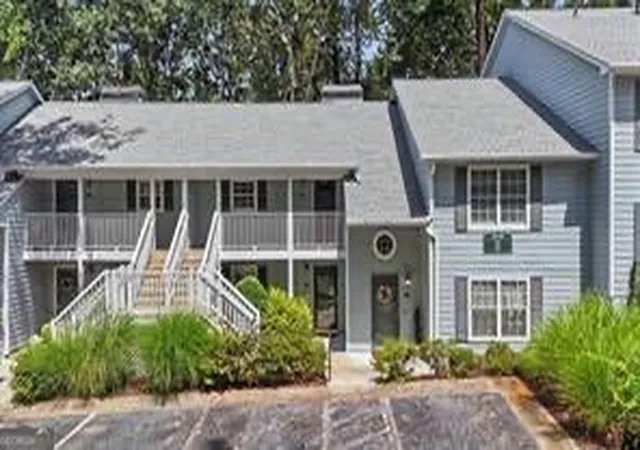Condo for sale at 3940 Riverlook Pkwy Se #302, Marietta, GA 30067 | MLS# 10828427 | Listing updated on 2026-10-21