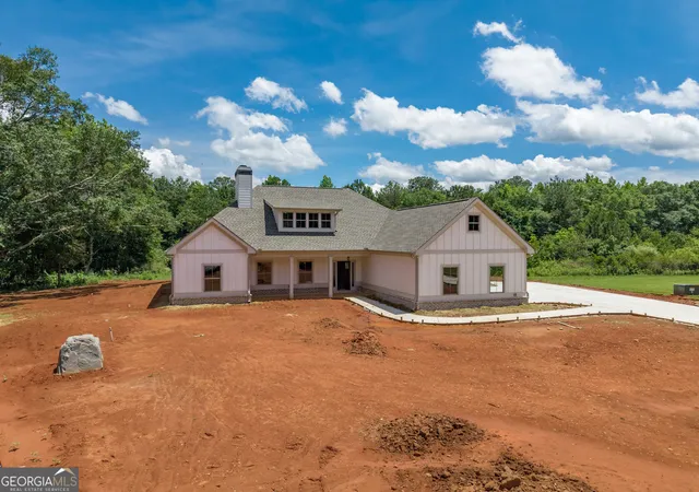 Homes for sale in Social Circle, GA | 347 Woodfin Wy, Social Circle, GA 30025 | MLS# 10789339