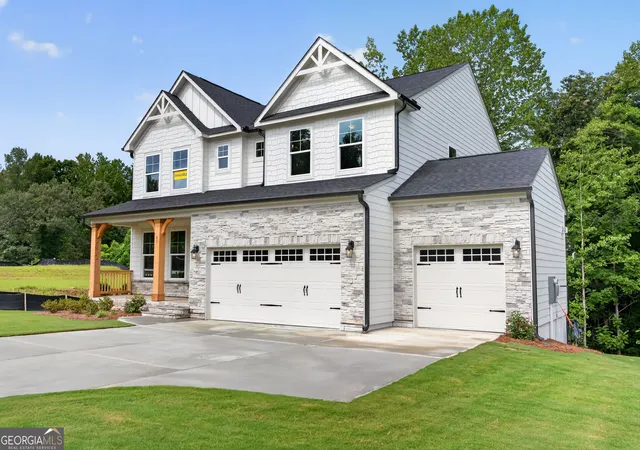 Photo 2 of Single family home for sale at 45 Cedar Crest Ln, Dawsonville, GA 30534 | MLS# 10835965 | Listing updated on 2026-09-13