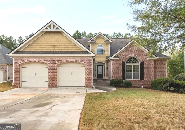 Homes for sale in Fayetteville, GA | 165 Elenor Dr, Fayetteville, GA 30215 | MLS# 10713024