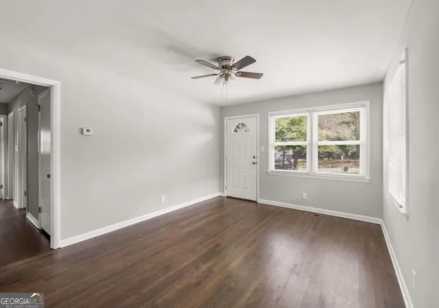 3rd image of 119 Long Dr Sw, Marietta, GA 30060 | MLS# 10802635