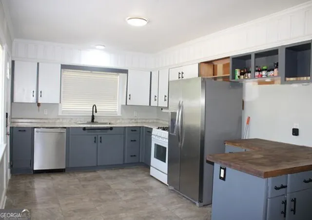 Photo 2 of Single family home for sale at 715 Gay Dr, Macon, GA 31210 | MLS# 10729860 | Listing updated on 2026-05-22
