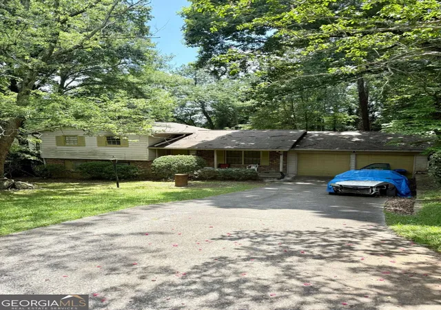 Photo 1 of Single family home for sale at 3655 Broadview Ct, Decatur, GA 30032 | MLS# 10808387 | Listing updated on 2026-08-16