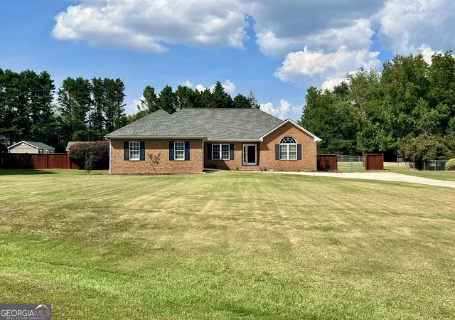 Photo 3 of Single family home for sale at 75 Kristin Ct, Colbert, GA 30628 | MLS# 10835095 | Listing updated on 2026-09-15