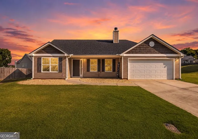 1st image of 2115 Crown Park Dr, Winder, GA 30680 | MLS# 10805201