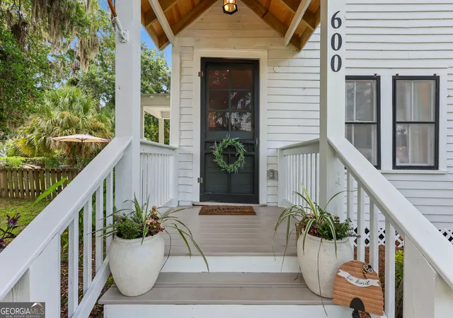 2nd image of 600 Prince St, Brunswick, GA 31520 | MLS# 10811620