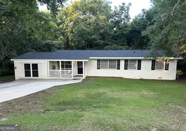 Photo 1 of Sale Pending at 118 Allenwood Rd Sw, Milledgeville, GA 31061 | MLS# 10799254 | Listing updated on 2026-09-12