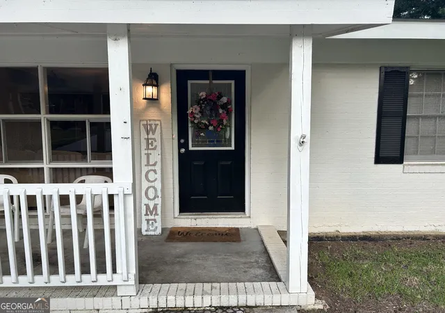 Photo 3 of Sale Pending at 118 Allenwood Rd SW, Milledgeville, GA 31061 | MLS# 10799254 | Listing updated on 2026-09-12
