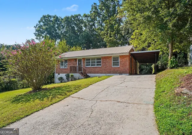 Photo 1 of Sale Pending at 1113 S Parkwood Dr, Forest Park, GA 30297 | MLS# 10834815 | Listing updated on 2026-09-11