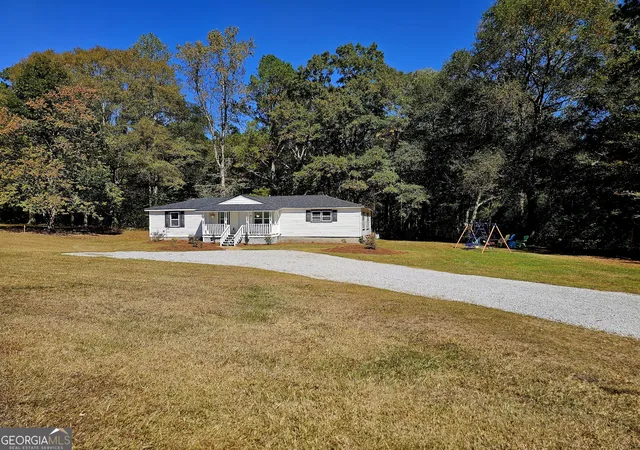 Photo 3 of Single family home for sale at 46 Gammon Rd, Carrollton, GA 30117 | MLS# 10792045 | Listing updated on 2026-09-04