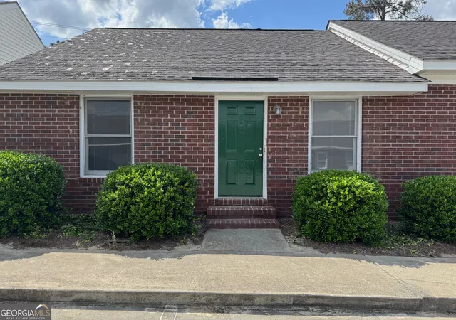 Multi Family at 230 Lanier Dr #8, Statesboro, GA 30458 | MLS# 10507224 | | Sold on 2025-08-05