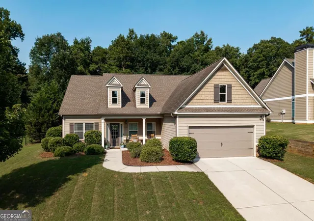Photo 1 of Single family home for sale at 430 Kimberly Cir, Hull, GA 30646 | MLS# 10816485 | Listing updated on 2026-09-10