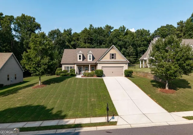 Photo 2 of Single family home for sale at 430 Kimberly Cir, Hull, GA 30646 | MLS# 10816485 | Listing updated on 2026-09-10