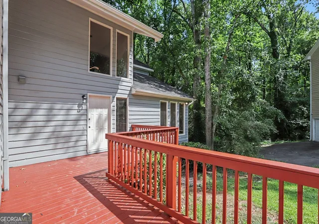 Photo 2 of Sale Pending at 5148 Rocky Gln, Stone Mountain, GA 30088 | MLS# 10824920 | Listing updated on 2026-08-31