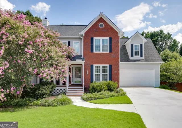 Photo 1 of Single family home for sale at 3220 Plantation Run Dr, Loganville, GA 30052 | MLS# 10834204 | Listing updated on 2026-09-10