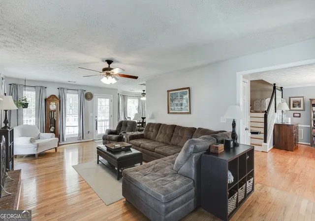 Photo 3 of Single family home for sale at 3220 Plantation Run Dr, Loganville, GA 30052 | MLS# 10834204 | Listing updated on 2026-09-10