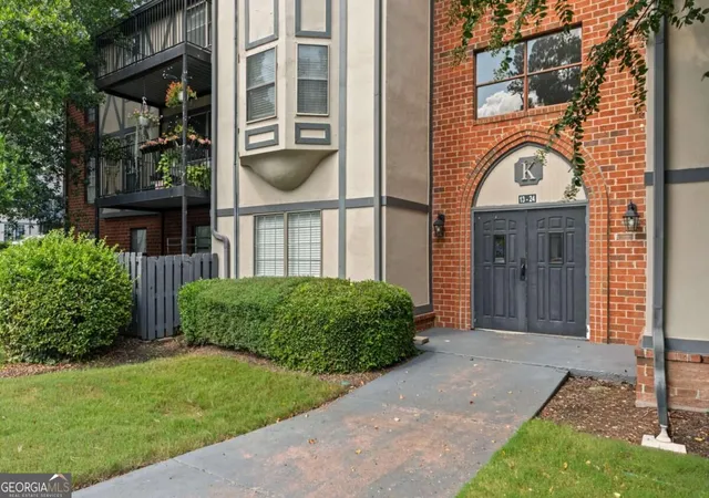 Photo 3 of Condo for sale at 6851 Roswell Rd #K24, Sandy Springs, GA 30328 | MLS# 10833159 | Listing updated on 2026-09-27
