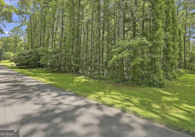 3rd image of 105 Hickory Pl, Fayetteville, GA 30214 | MLS# 10826724