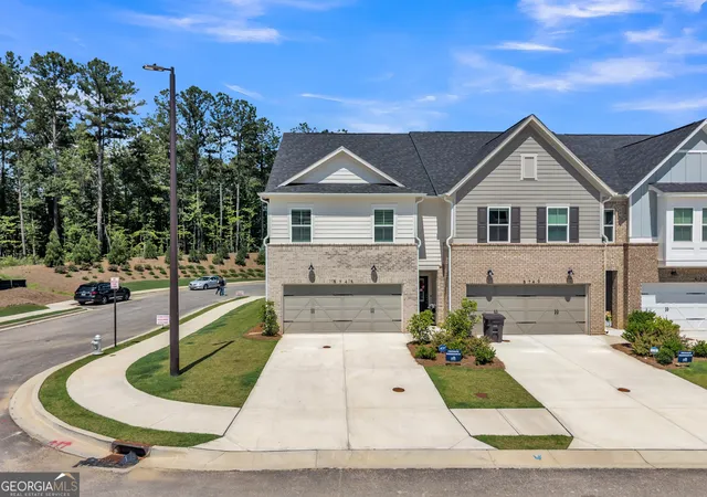 Photo 3 of Townhouse for sale at 5745 Tillman Wy, Powder Springs, GA 30127 | MLS# 10801656 | Listing updated on 2026-09-18