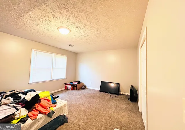 Listing Photo 4 - Condo for sale in building located at 1140 Forest Villa Dr NW, Conyers, GA 30012