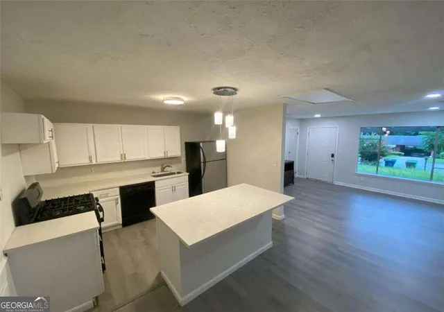 Photo 4 of Single family home for sale at 85 Delmoor Dr NW, Atlanta, GA 30311 | MLS# 10808100 | Listing updated on 2026-07-31