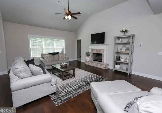3rd image of 1849 Cedar Oaks Ln, Oxford, GA 30054 | MLS# 10765996
