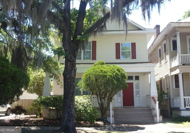 Photo 3 of Single family home for sale at 523 W 44th St, Savannah, GA 31405 | MLS# 10830918 | Listing updated on 2026-09-04