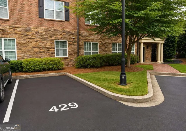 32nd image of 2300 Peachford Rd #4004, Atlanta, GA 30338 | MLS# 10788646