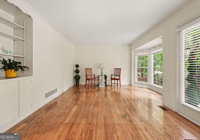 Photo 4 of Sale Pending at 168 Great Oak Dr, Athens, GA 30605 | MLS# 10809494 | Listing updated on 2026-09-28
