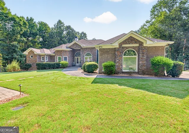 1st image of 27 Hawks Farm Rd, White, GA 30184 | MLS# 10821588