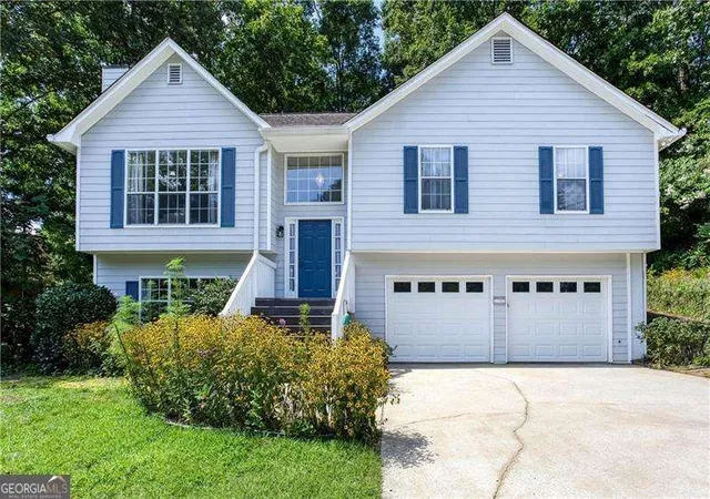 Photo 3 of Single family home for sale at 3705 Winding Trail, Douglasville, GA 30135 | MLS# 10824929 | Listing updated on 2026-10-05