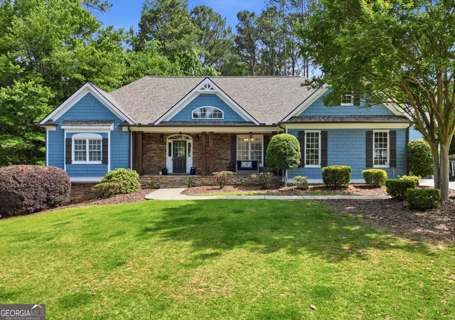 Photo 1 of Single family home for sale at 401 Maple Ridge Ct, Cumming, GA 30028 | MLS# 10812519 | Listing updated on 2026-08-28