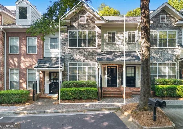 Townhouse for sale at 1115 Glenridge Pl Ne, Sandy Springs, GA 30342 | MLS# 10834230