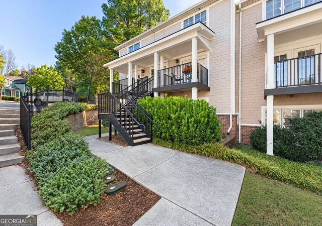 Condo for sale at 1035 Barnett Shls Rd #1110, Athens, GA 30605 | MLS# 10881726