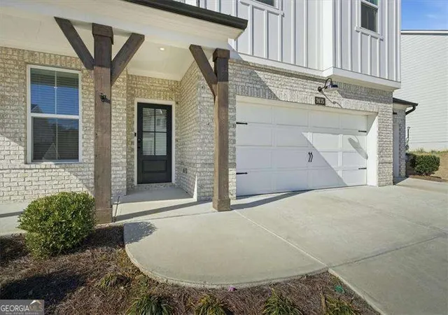 3rd image of 2435 Hidden Creek Rd, Kennesaw, GA 30152 | MLS# 10822532
