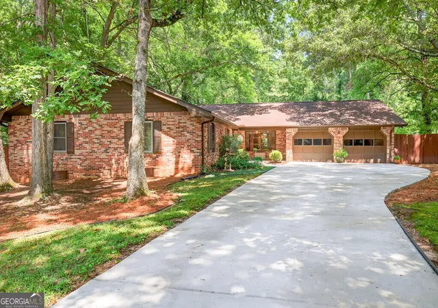 Photo 2 of Single family home for sale at 1249 Heritage Hills Cir, Snellville, GA 30078 | MLS# 10777283 | Listing updated on 2026-07-21