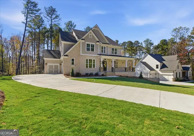 Photo 3 of Single family home for sale at 5885 Ford Rd, Acworth, GA 30101 | MLS# 10809154 | Listing updated on 2026-10-17