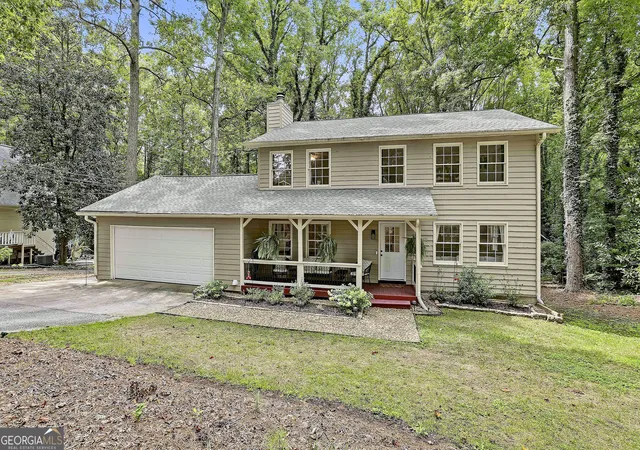 Photo 1 of Single family home for sale at 195 Oak St, Fayetteville, GA 30215 | MLS# 10813360 | Listing updated on 2026-08-24