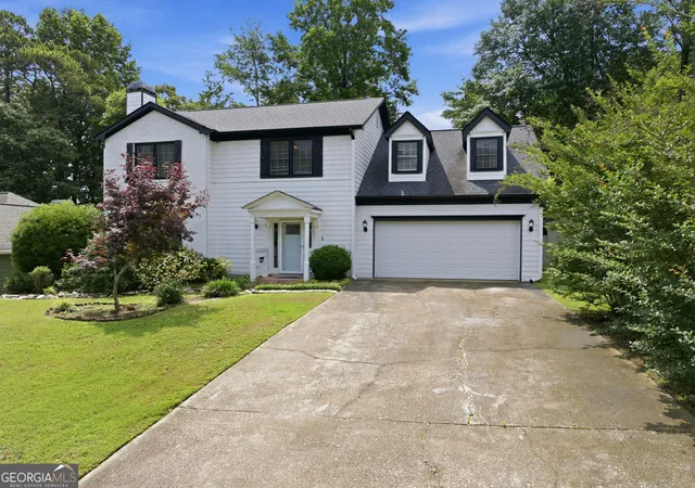 Photo 2 of Single family home for sale at 310 Crescentview Ct, Lawrenceville, GA 30044 | MLS# 10773065 | Listing updated on 2026-07-23