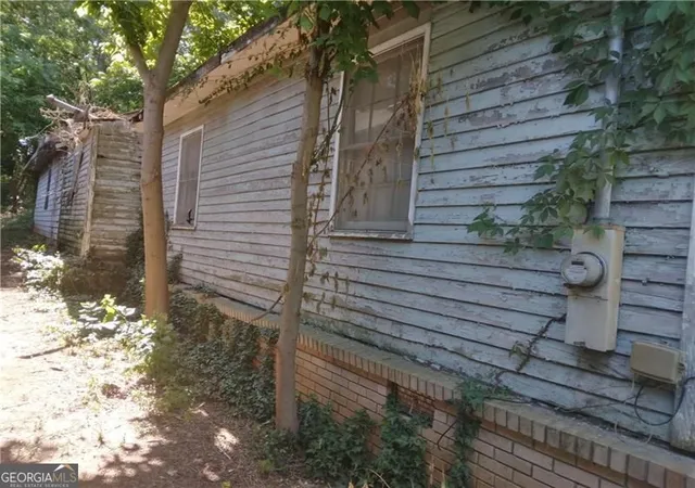 Photo 2 of Single family home for sale at 1122 West Ave Sw, Atlanta, GA 30315 | MLS# 10691217 | Listing updated on 2026-05-09