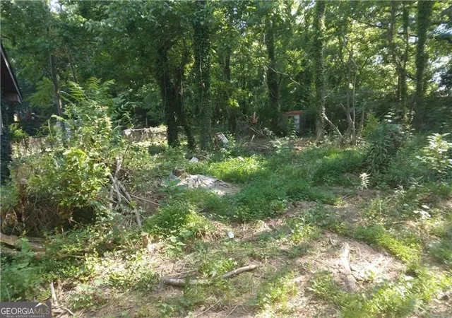 Photo 3 of Single family home for sale at 1122 West Ave SW, Atlanta, GA 30315 | MLS# 10691217 | Listing updated on 2026-09-23