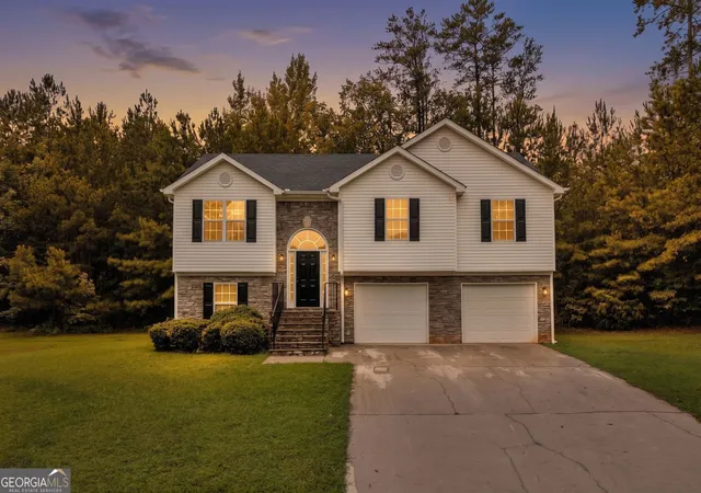 Photo 3 of Single family home for sale at 145 Clover Valley Dr, Covington, GA 30016 | MLS# 10822406 | Listing updated on 2026-08-27