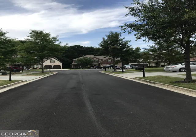 2nd image of 41 Bay Crest Ct #L13, Loganville, GA 30052 | MLS# 10790977