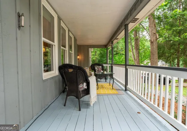 Photo 3 of Single family home for sale at 2627 Pinebrook Dr, Gainesville, GA 30506 | MLS# 10808449 | Listing updated on 2026-10-02