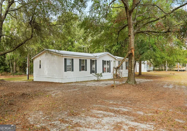 3rd image of 1275 Rayonier Rd, Jesup, GA 31545 | MLS# 10405293